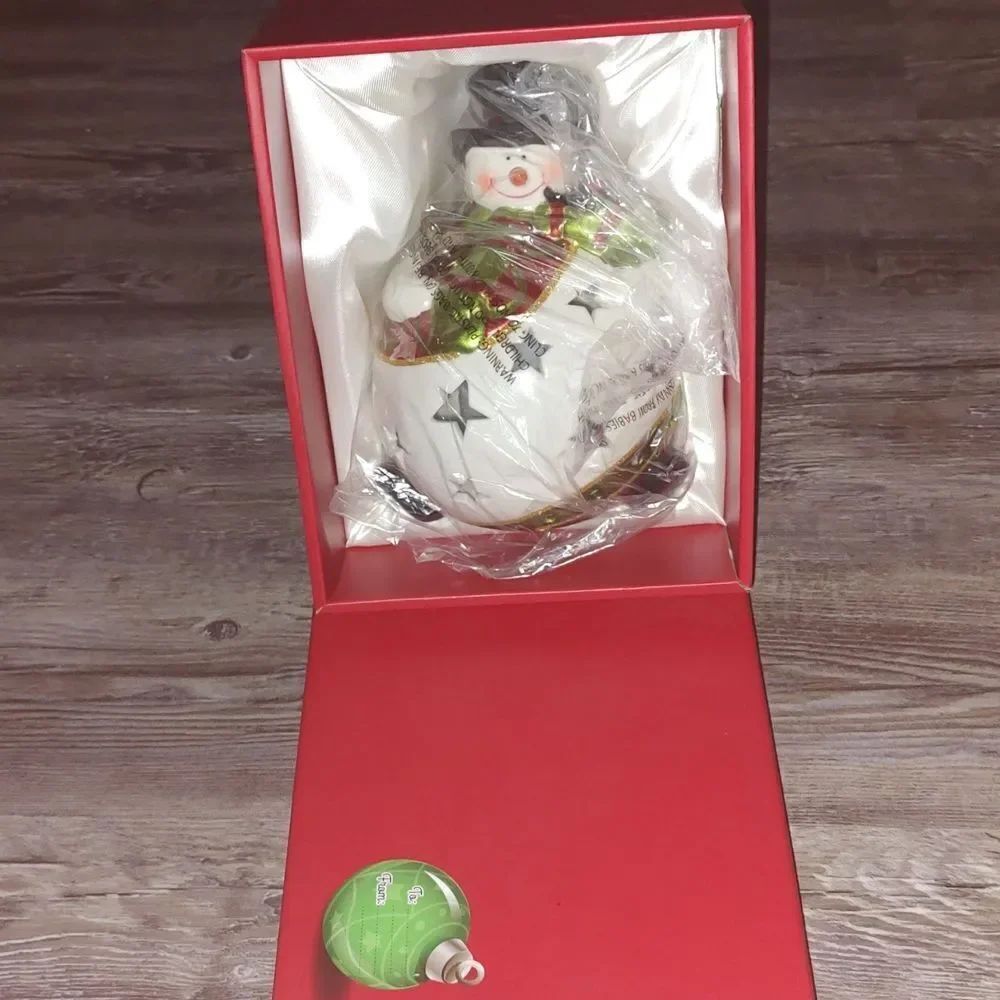QVC Home Reflections Ceramic SNOWMAN Luminary with Flameless Candle in Gift Box 